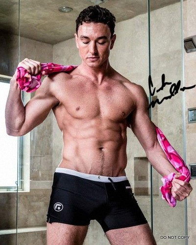 Cade maddox autographed - maddox, gay